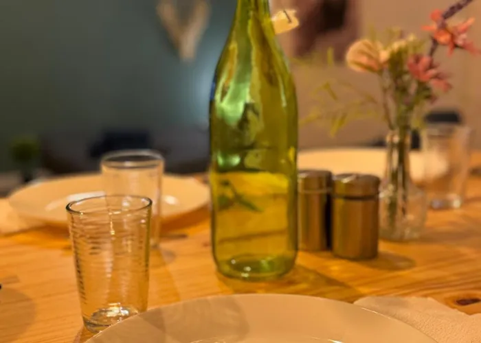 Climatise Aux Pieds De La Cite Daire *